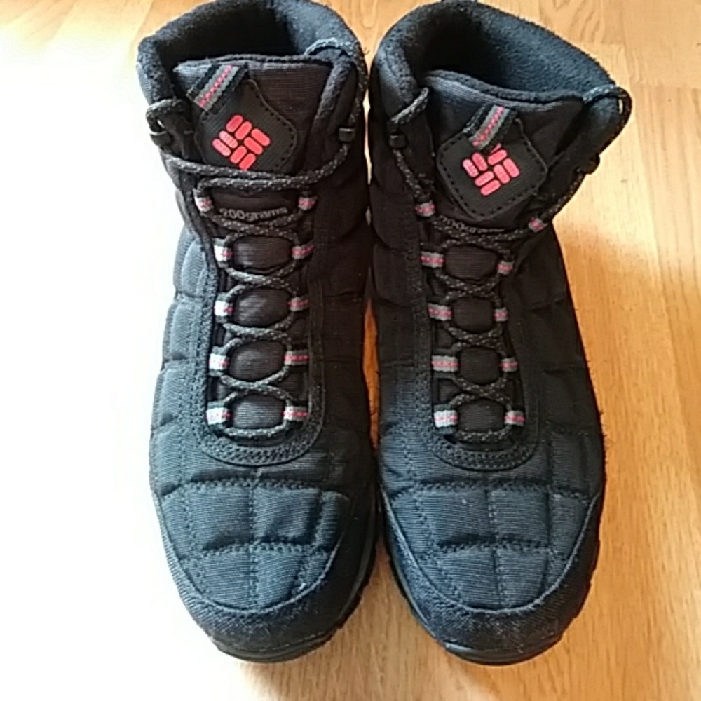 Columbia mens boots